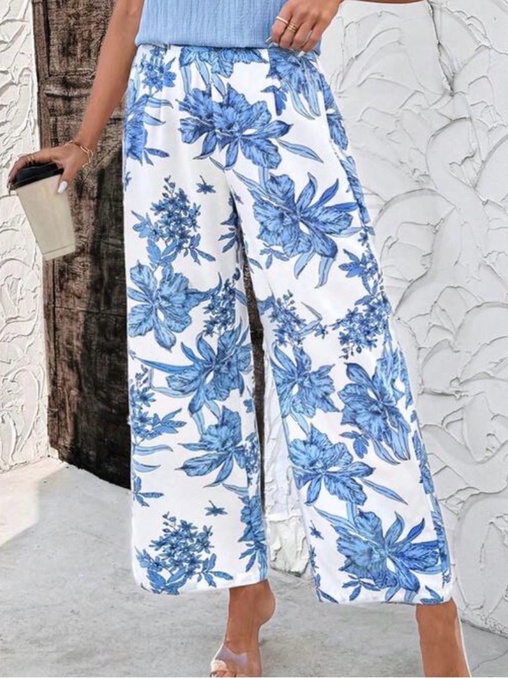 Wide-Leg Floral Print Pants in Blue and White